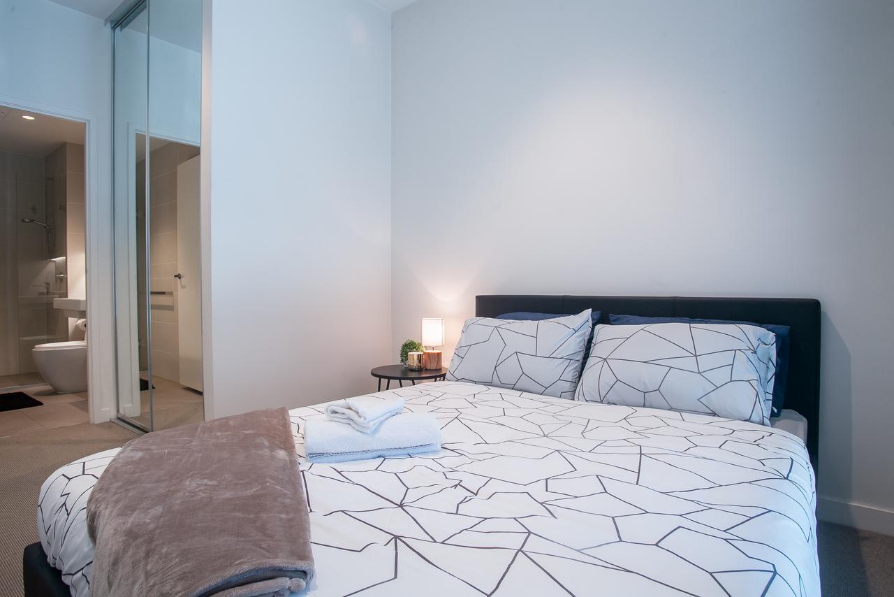 The William Suites Мелбърн Екстериор снимка
