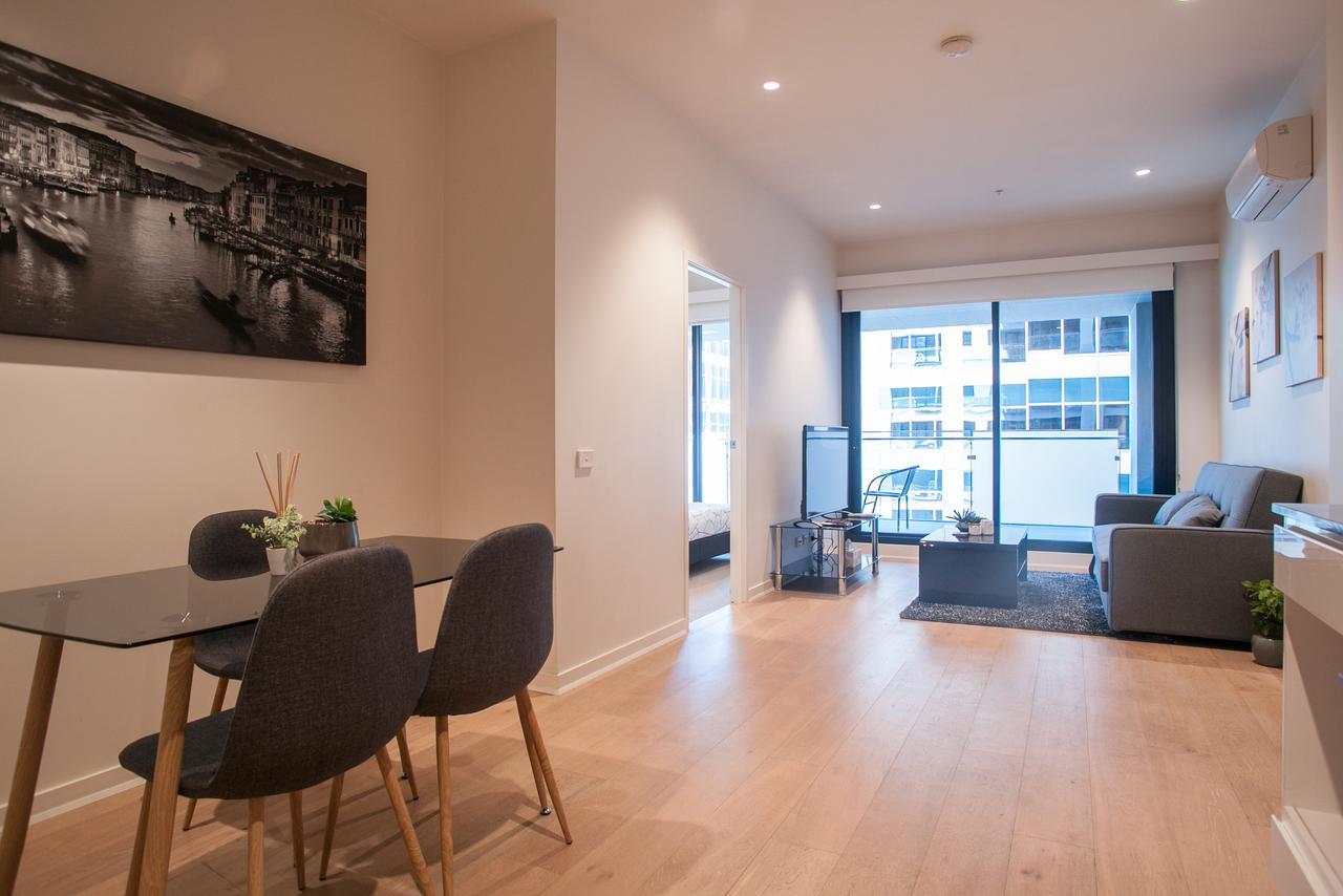 The William Suites Мелбърн Екстериор снимка